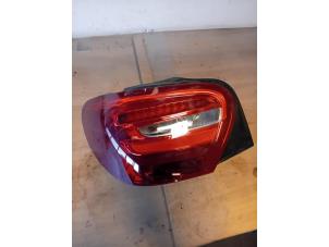 Begagnade Baklykta, vänster Mercedes A (W176) Pris på förfrågan erbjuds av Autohandel-Smet Gebroeders NV