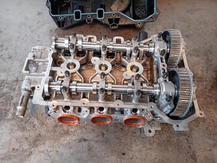 Topplock från en Opel Corsa F (UB/UH/UP) 1.2 12V 75 2021