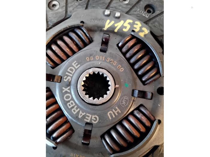 Kopplingsplåt från en Opel Corsa F (UB/UH/UP) 1.2 12V 75 2021