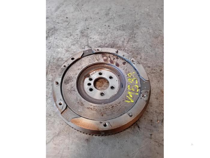 Svänghjul från en Opel Corsa F (UB/UH/UP) 1.2 12V 75 2021