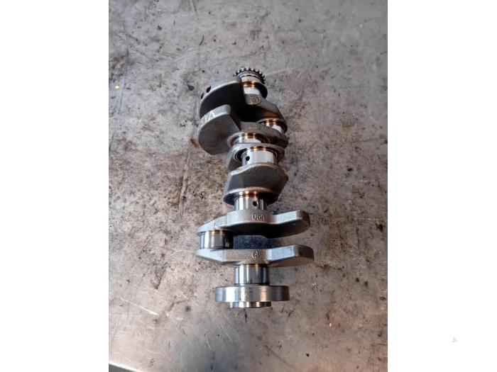 Vevaxel från en Opel Corsa F (UB/UH/UP) 1.2 12V 75 2021