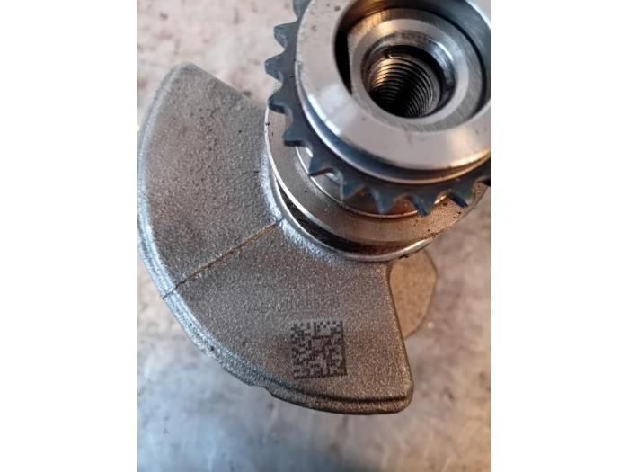 Vevaxel från en Opel Corsa F (UB/UH/UP) 1.2 12V 75 2021