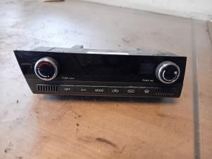 Gebruikte Airco bedieningspaneel Ssang Yong Actyon Sports II 2.0 Xdi 16V 2WD Prijs op aanvraag aangeboden door Autohandel-Smet Gebroeders NV