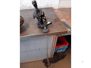 Begagnade Växelspak Ford Ranger 3.2 TDCI 20V 4x4 Pris på förfrågan erbjuds av Autohandel-Smet Gebroeders NV