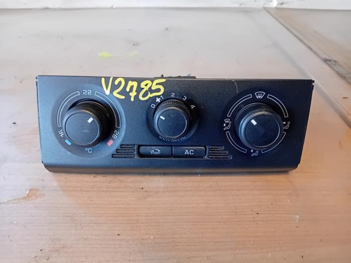 Luftkonditionering, kontrollpanel från en Skoda Fabia II (5J) 1.2i 12V 2009