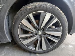 Begagnade Hjul + vinterdäck Peugeot 408 1.2 PureTech 130 Pris på förfrågan erbjuds av Autohandel-Smet Gebroeders NV