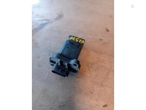 Begagnade Luftflödesmätare BMW 1 serie (F20) 116d 1.6 16V Efficient Dynamics Pris på förfrågan erbjuds av Autohandel-Smet Gebroeders NV