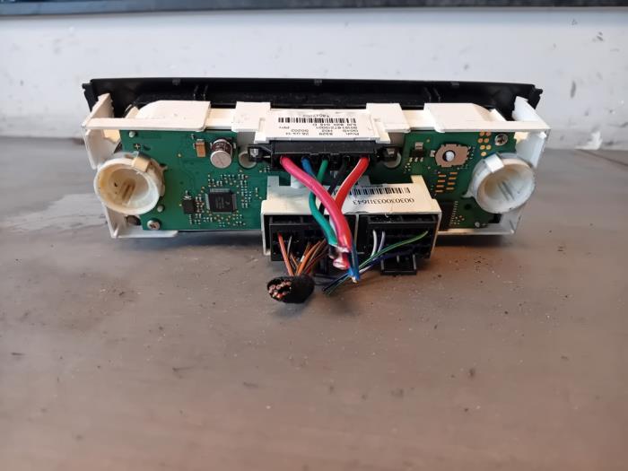 Luftkonditionering, kontrollpanel från en Skoda Fabia II Combi 1.2i 12V 2014