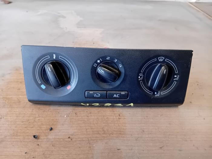 Luftkonditionering, kontrollpanel från en Skoda Fabia II Combi 1.2i 12V 2014