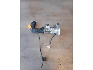 Gebruikte Kontaktslot + Sleutel Volkswagen Tiguan (5N1/2) 2.0 TDI DRF 16V 4Motion Prijs op aanvraag aangeboden door Autohandel-Smet Gebroeders NV