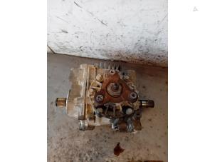 Begagnade Fördelningslåda 4x4 Volkswagen Tiguan (5N1/2) 2.0 TDI DRF 16V 4Motion Pris på förfrågan erbjuds av Autohandel-Smet Gebroeders NV