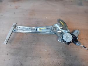 Gebruikte Ruitmechaniek 4Deurs links-voor Citroen C4 Aircross (BU) 1.6i 16V 115 Prijs op aanvraag aangeboden door Autohandel-Smet Gebroeders NV