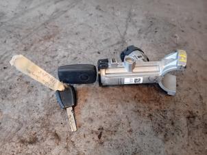 Gebruikte Kontaktslot + Sleutel Citroen Jumper (U9) 2.2 HDi 100 Prijs op aanvraag aangeboden door Autohandel-Smet Gebroeders NV