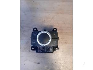 Begagnade Navigeringskontrollpanel Mercedes G AMG (463) 5.5 G 63 AMG V8 32V Pris på förfrågan erbjuds av Autohandel-Smet Gebroeders NV