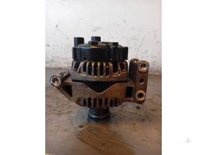 Gebruikte Dynamo Fiat Fiorino (225) 1.3 D 16V Multijet Prijs op aanvraag aangeboden door Autohandel-Smet Gebroeders NV