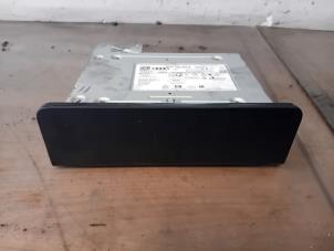 Begagnade Navigeringsmodul Audi A4 Pris på förfrågan erbjuds av Autohandel-Smet Gebroeders NV