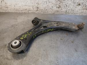 Begagnade Främre gaffelben, vänster Ford Focus 4 1.0 EcoBoost 12V Hybrid 125 Pris på förfrågan erbjuds av Autohandel-Smet Gebroeders NV