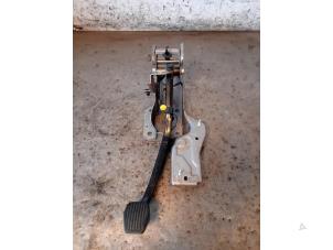 Begagnade Bromspedal Ford Focus 4 1.0 EcoBoost 12V Hybrid 125 Pris på förfrågan erbjuds av Autohandel-Smet Gebroeders NV