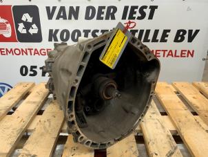 Używane Skrzynia biegów Mercedes E (W211) Cena € 199,99 Procedura marży oferowane przez Autodemontage van der Iest