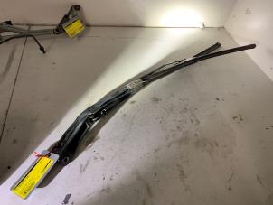 Gebruikte Ruitenwisserarm voor Opel Meriva Mk.I 1.6 16V Prijs € 15,00 Margeregeling aangeboden door Autodemontage van der Iest
