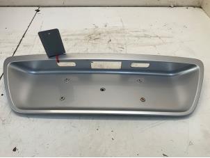 Begagnade Dekorstripe, baklucka Mercedes C Combi (S203) 1.8 C-180K 16V Pris € 25,00 Marginaltabell erbjuds av Autodemontage van der Iest