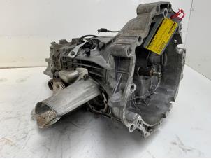 Begagnade Växellåda Volkswagen Passat Variant (3B5) 1.8 20V Pris € 125,00 Marginaltabell erbjuds av Autodemontage van der Iest