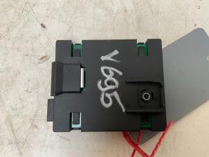 Begagnade Antenn (diverse) Mercedes B (W245) 2.0 B-180 CDI 16V Pris € 20,00 Marginaltabell erbjuds av Autodemontage van der Iest