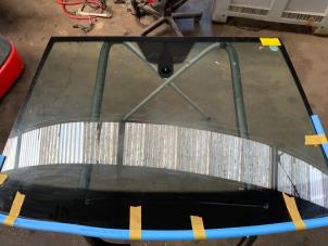 Begagnade Framruta Mercedes A (W169) 1.5 A-160 Pris € 124,99 Marginaltabell erbjuds av Autodemontage van der Iest