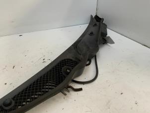 Gebruikte Paravent Mercedes E Estate (S212) E-220 CDI 16V BlueEfficiency Prijs € 39,99 Margeregeling aangeboden door Autodemontage van der Iest