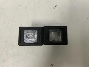 Gebruikte Kenteken Verlichting Mercedes A (W176) 2.2 A-200 CDI, A-200d 16V 4-Matic Prijs € 9,99 Margeregeling aangeboden door Autodemontage van der Iest