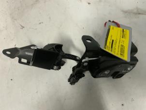 Begagnade Diverse Mercedes E Estate (S212) E-220 CDI 16V BlueEfficiency Pris € 24,99 Marginaltabell erbjuds av Autodemontage van der Iest