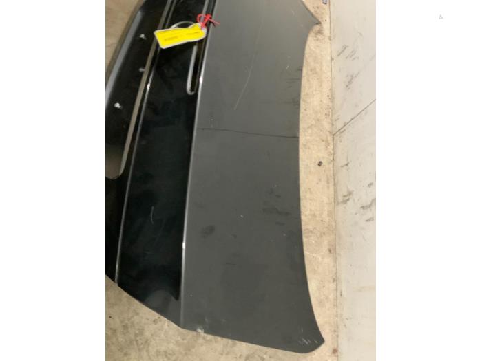 Baklucka från en Mercedes-Benz E (W211) 3.2 E-320 CDI 24V 2004