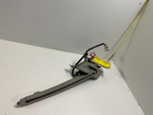 Używane Silnik oslony bagaznika lewy Mercedes E Estate (S212) E-200 CDI 16V BlueEfficiency,BlueTEC Cena € 29,99 Procedura marży oferowane przez Autodemontage van der Iest