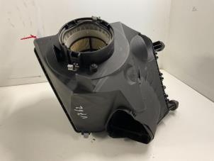 Gebruikte Luchtfilterhuis Audi A6 Avant Quattro (C6) 3.0 TDI V6 24V Prijs € 25,00 Margeregeling aangeboden door Autodemontage van der Iest