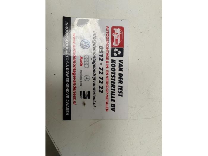 Baklucka från en Mercedes-Benz E Combi diesel (S124) 2.5 250 TD 1993