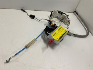 Gebruikte Portierslot Mechaniek 4Deurs links-voor Mercedes CLA (117.3) 2.0 CLA-250 Turbo 16V Prijs € 19,99 Margeregeling aangeboden door Autodemontage van der Iest