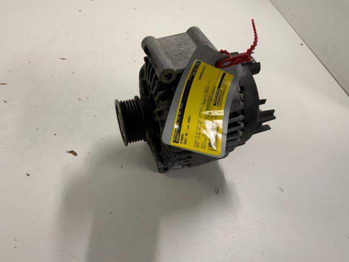 Dynamo från en Audi A6 Quattro (C6) 3.0 TDI V6 24V 2009