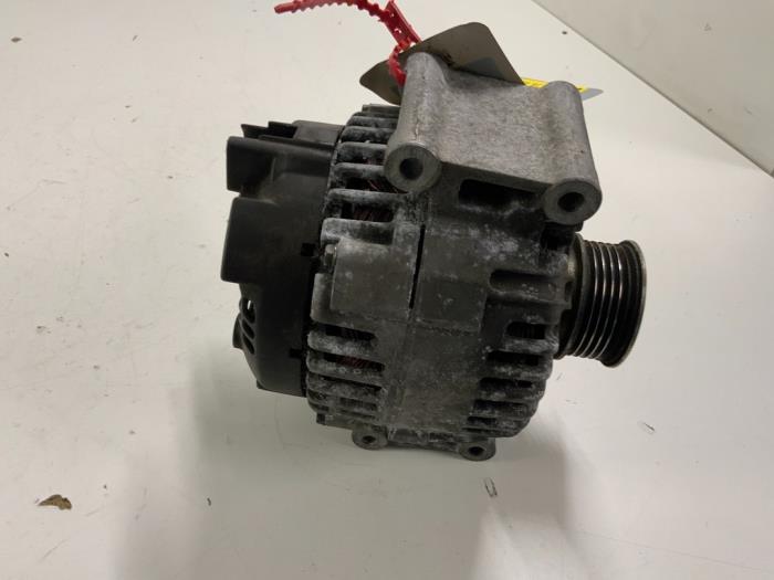 Dynamo från en Audi A6 Quattro (C6) 3.0 TDI V6 24V 2009