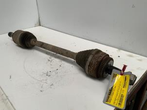 Gebruikte Aandrijfas rechts-achter Mercedes ML I (163) 270 2.7 CDI 20V Prijs € 27,50 Margeregeling aangeboden door Autodemontage van der Iest