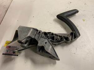 Begagnade Parkeringsbromsspak Audi A3 (8P1) 2.0 16V FSI Pris € 19,99 Marginaltabell erbjuds av Autodemontage van der Iest