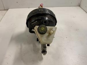 Gebruikte Rembekrachtiger Mercedes C (W203) 1.8 C-200K 16V Prijs € 34,99 Margeregeling aangeboden door Autodemontage van der Iest