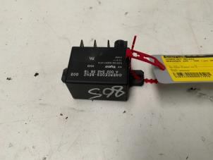 Gebruikte Voorgloei Relais Mercedes E (W211) 3.2 E-320 CDI 24V Prijs € 15,00 Margeregeling aangeboden door Autodemontage van der Iest