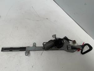 Begagnade Bältesrulle, vänster Mercedes CLK (C209) 2.7 270 CDI 20V Pris € 74,50 Marginaltabell erbjuds av Autodemontage van der Iest