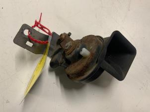 Begagnade Signalhorn Volkswagen Polo V (6R) 1.2 12V Pris € 18,50 Marginaltabell erbjuds av Autodemontage van der Iest