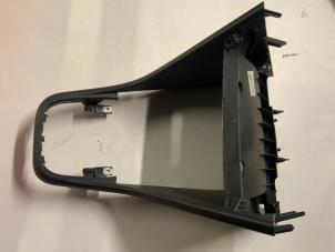 Gebruikte Middenconsoles Volkswagen Polo V (6R) 1.2 12V Prijs € 13,50 Margeregeling aangeboden door Autodemontage van der Iest