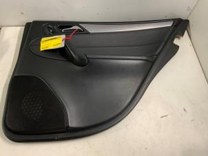 Gebruikte Deurbekleding 4Deurs rechts-achter Mercedes C Combi (S203) 2.2 C-220 CDI 16V Prijs € 27,50 Margeregeling aangeboden door Autodemontage van der Iest