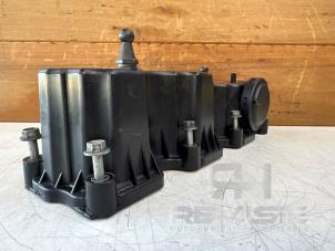 Begagnade Vipparmskåpa Jaguar XE 2.0 D E-Performance 16V Pris € 108,90 Inklusive moms erbjuds av RH Motoren Transmissie Revisie BV