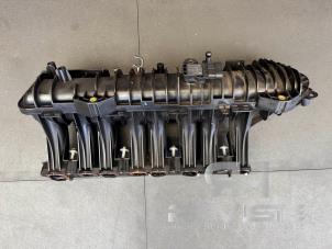 Begagnade Insugsrör Landrover Discovery V (LR) 2.0 Td4 16V Pris € 65,00 Marginaltabell erbjuds av RH Motoren Transmissie Revisie BV