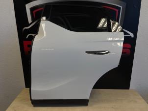 Używane Drzwi lewe tylne wersja 4-drzwiowa DS Automobiles DS 3/Crossback (UC/UJ/UR) 1.2 12V PureTech 130 Cena € 544,50 Z VAT oferowane przez Express Autodemontage