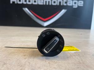 Begagnade Ljusbrytare Volkswagen T-Roc I 2.0 TDI 150 16V Pris € 15,00 Marginaltabell erbjuds av Express Autodemontage